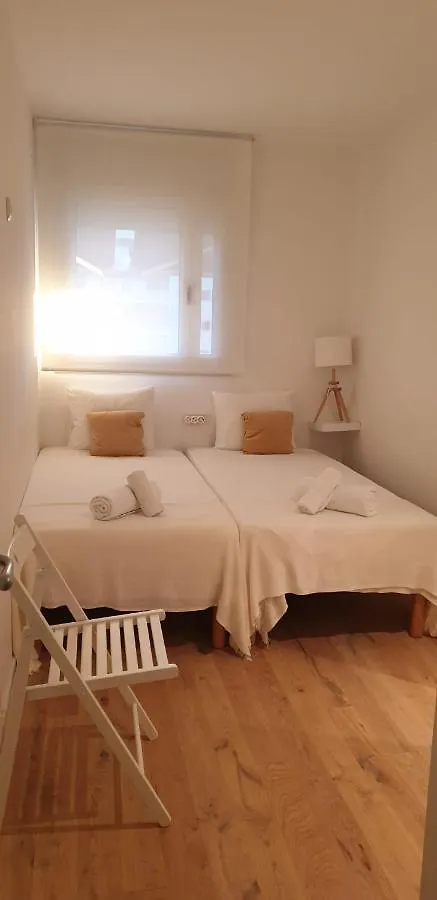 Apartamento Completo Con Piscina Terraza Vistas Del Mar Badalona