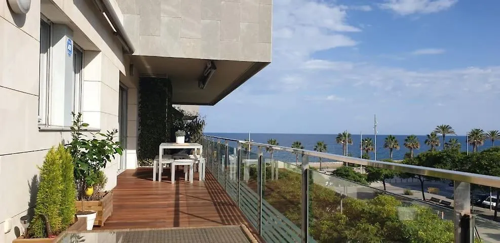 Homestay Apartamento Completo Con Piscina Terraza Vistas Del Mar Badalona Spain