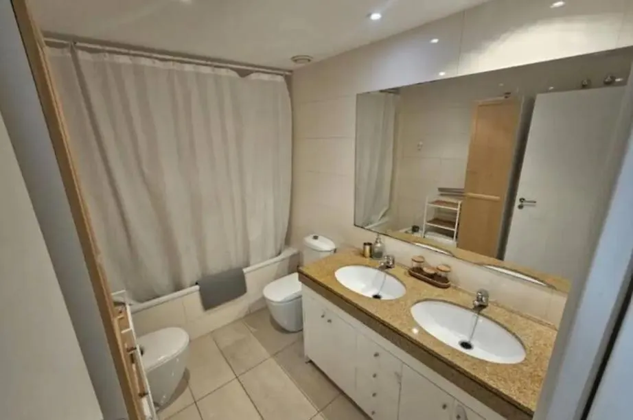 Apartamento Completo Con Piscina Terraza Vistas Del Mar Badalona Spain